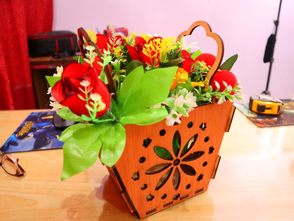 Laser Cut Flower Basket With Handle 4mm Free Vector
