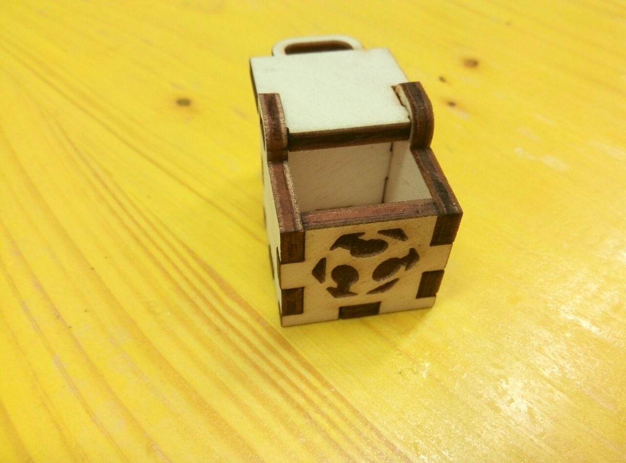 Laser Cut Small Simple Box 3x3x3cm 4mm Free Vector