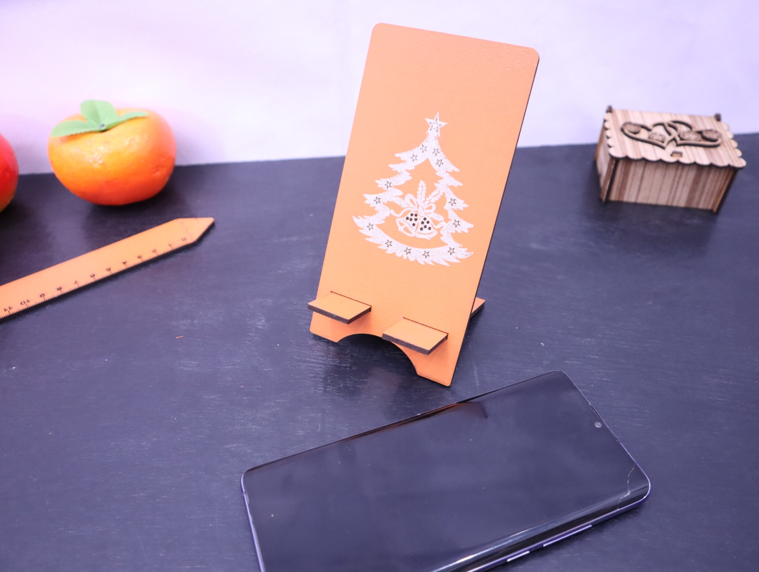 Laser Cut Christmas Phone Stand 3mm Free Vector