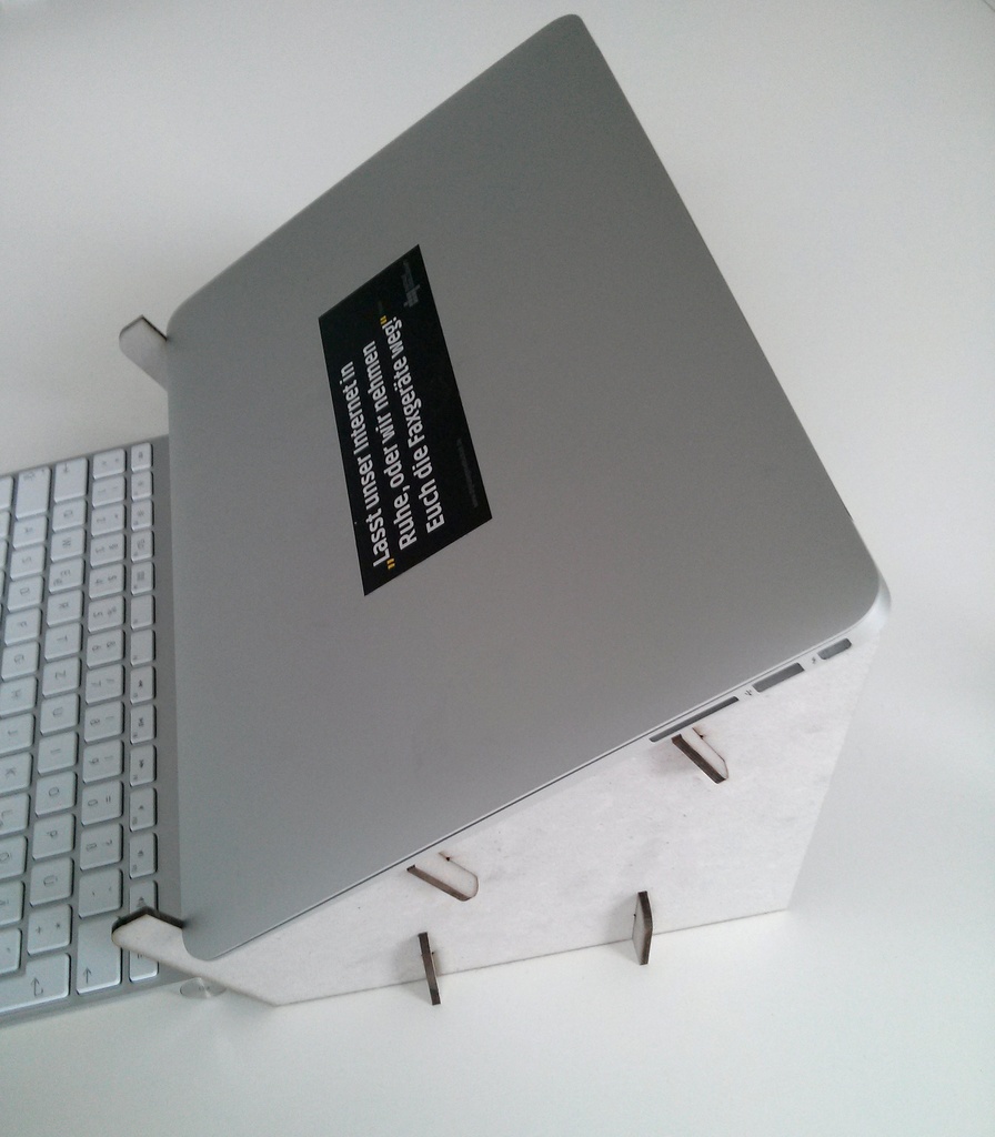 Laser Cut Laptop Stand Cardboard Macbook Air Stand SVG File Free