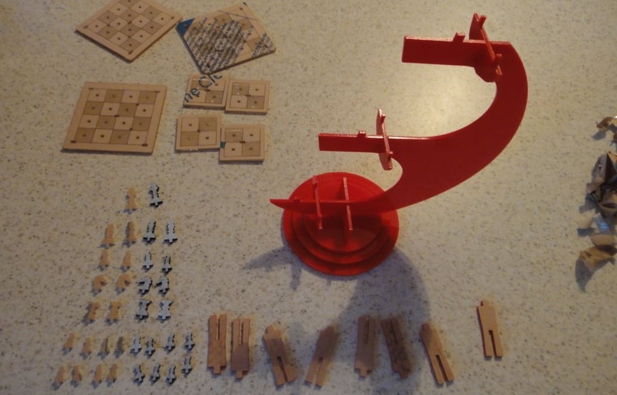 Unboxing/Review: The Noble Collection Star Trek Tridimensional Chess Set Is Fun For Display And Play