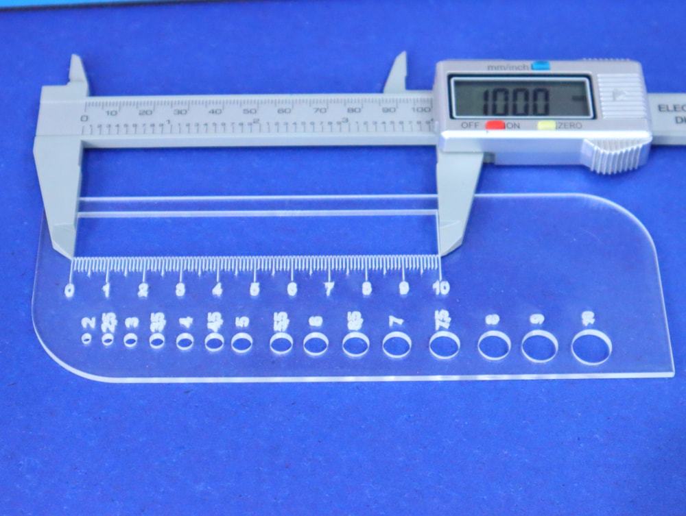 Laser Cut Acrylic Knitting Gauge Ruler DXF File