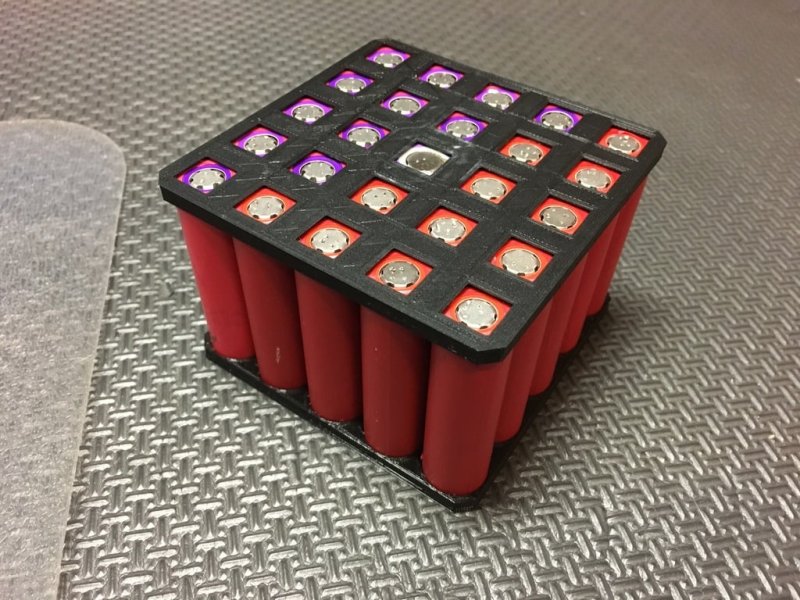 18650 Battery Holder (5×5/4×4/3×3/2×2/1×1) 3D Printer Model Download ...