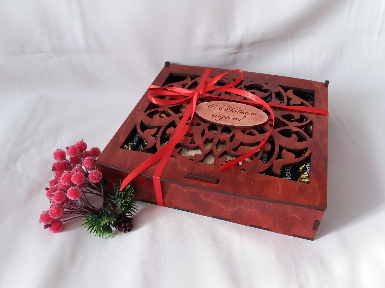 Laser Cut Chocolate Gift Box Candy Box Plywood 4mm Free Vector