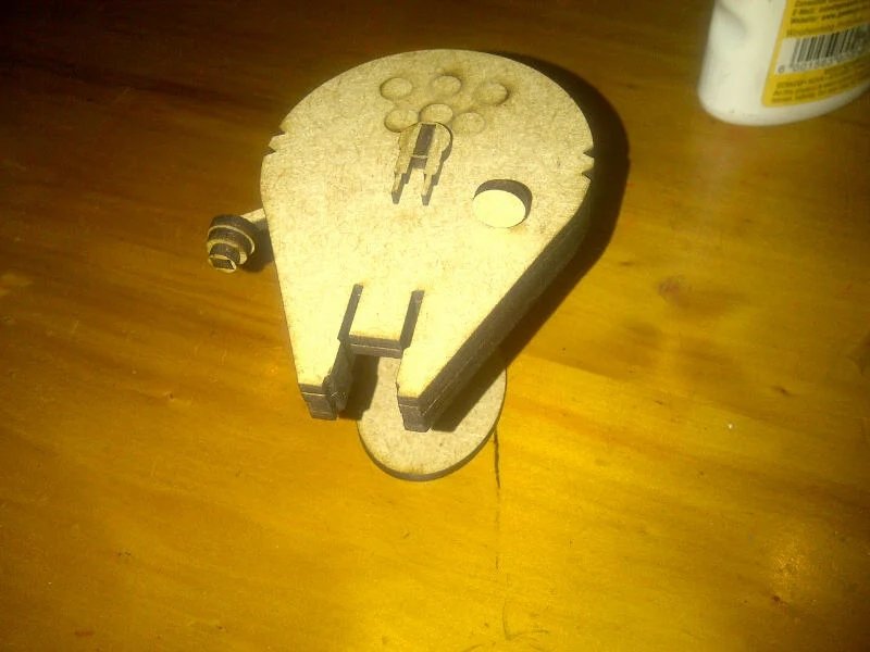 Laser Cut Millennium Falcon Free Vector cdr Download - 3axis.co - 3D model önizlemesi