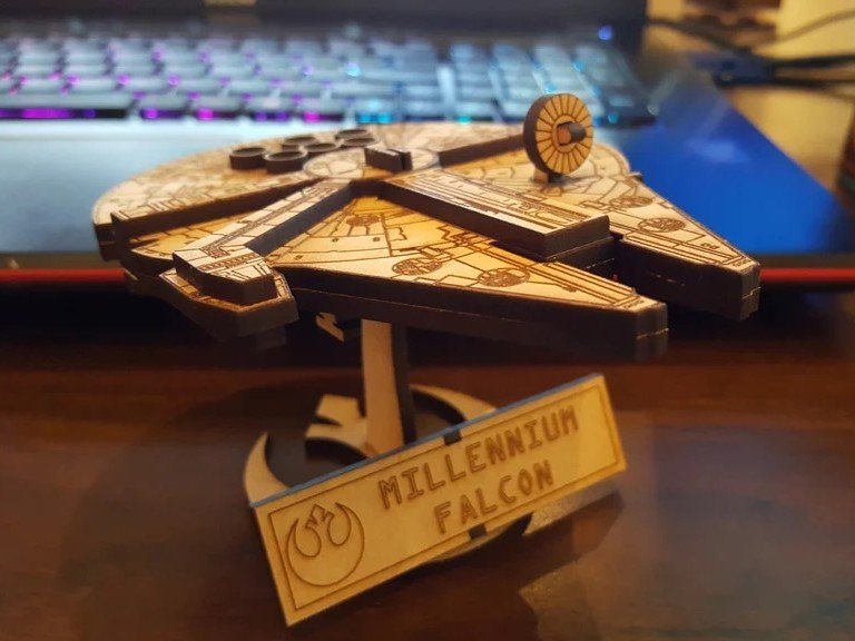 Laser Cut Star Wars Millennium Falcon DXF File Free Download - 3axis.co