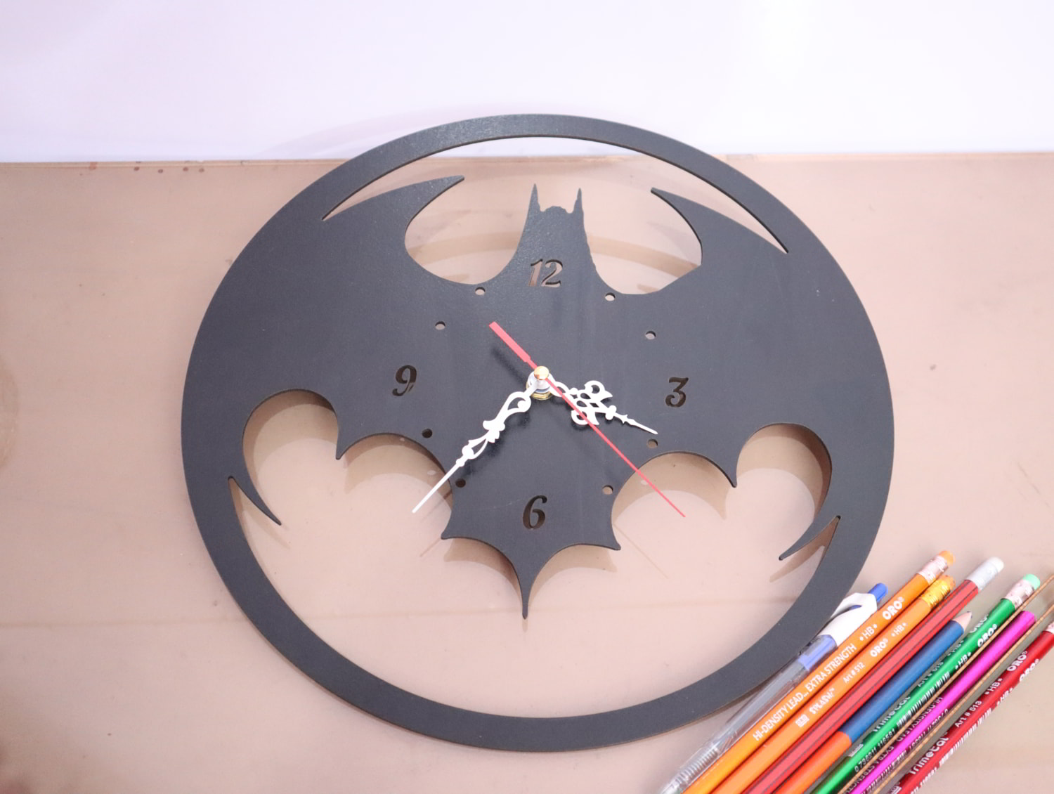 Laser Cut Batman Wall Clock SVG DXF CDR AI PDF Free Download - 3axis.co